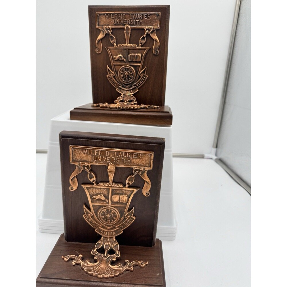Vintage Collegiate Book Ends Brass And Wood Wilfred‎ Laurier University Insignia